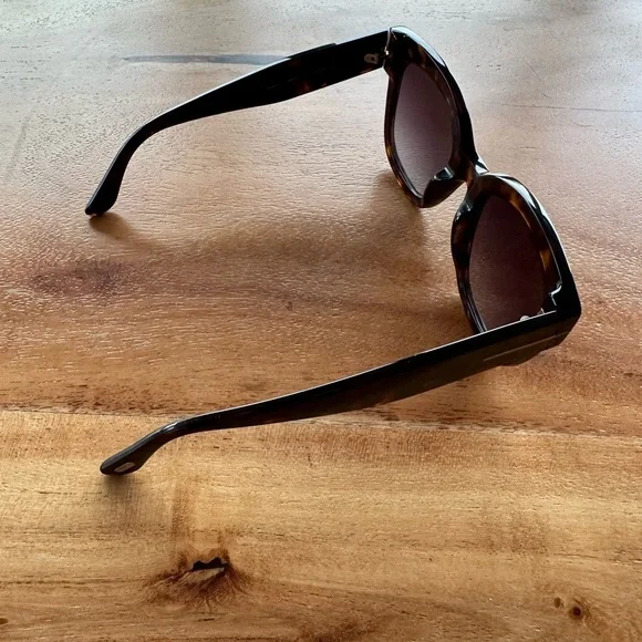 Tom Ford Black Sunglasses - Picture 5 of 8